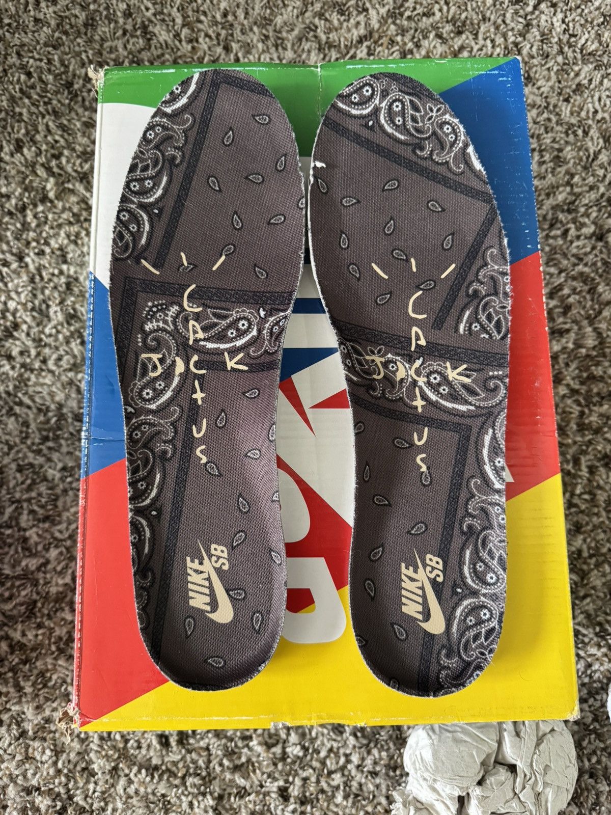 Nike × Travis Scott Nike SB Dunk Low Travis Scott Cactus Jack Size 12 Size US 12 / EU 45 - 6 Thumbnail