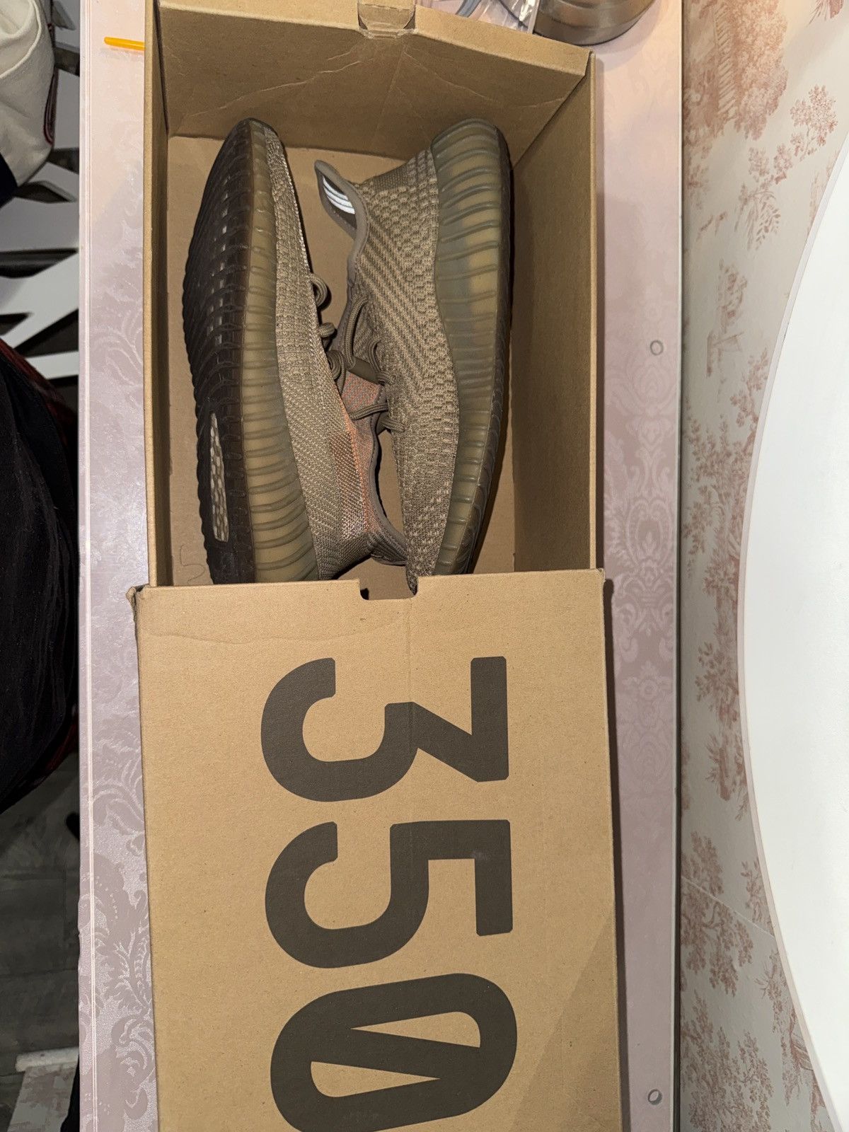 Yeezy Yeezy 350 Boost Size US 7.5 / EU 40-41 - 1 Thumbnail