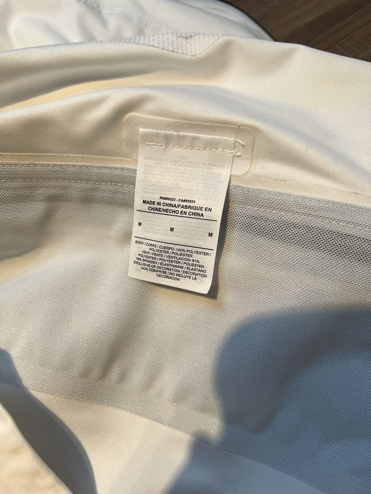 Nike Nike Aeroshield Run Jacket With Hood Size Medium White Size US M / EU 48-50 / 2 - 9 Thumbnail