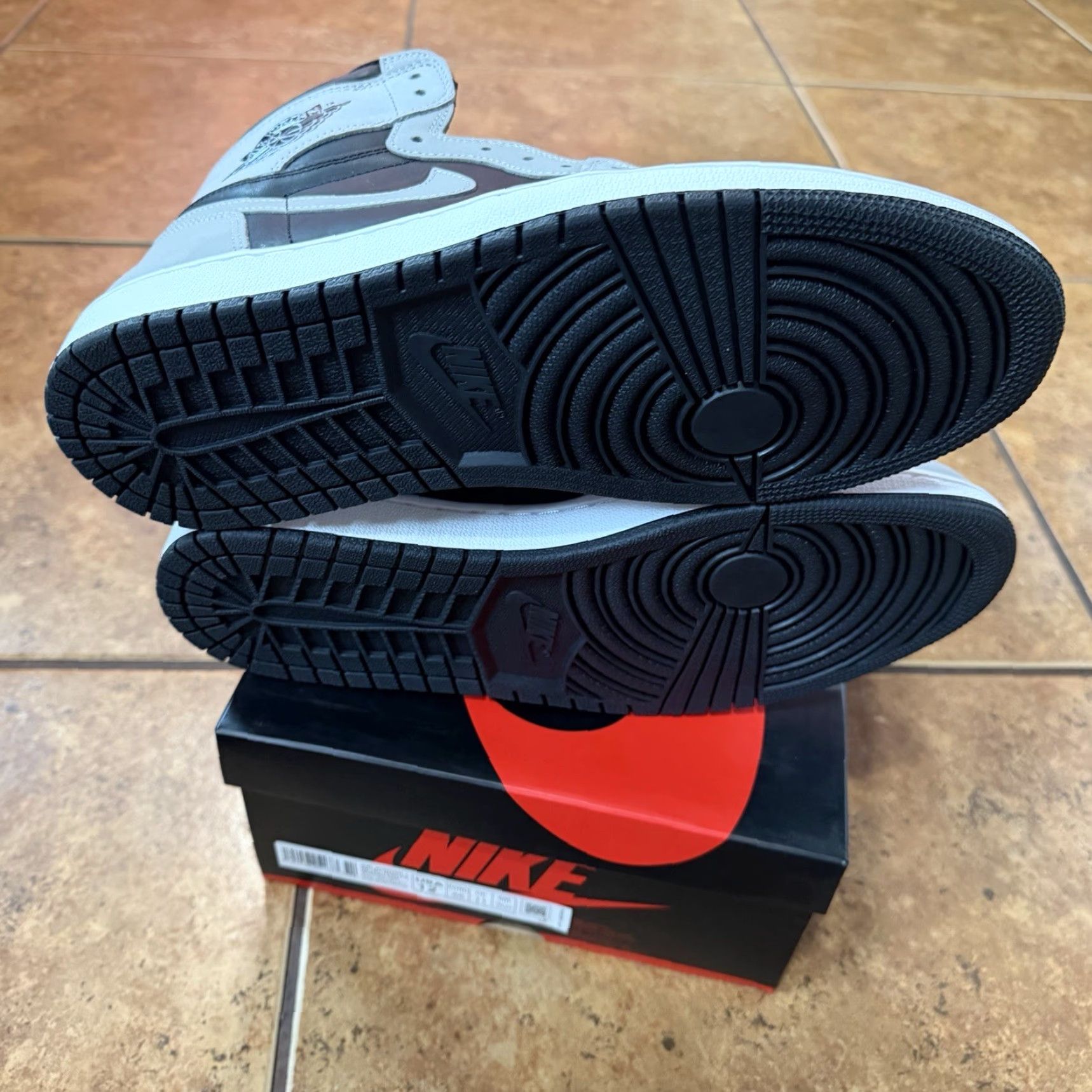 Jordan Brand Nike Jordan Shadow 2.0 High OG Retro Leather Sneaker 12 Men's Grey Black 555088-035 Size US 12 / EU 45 - 7 Thumbnail