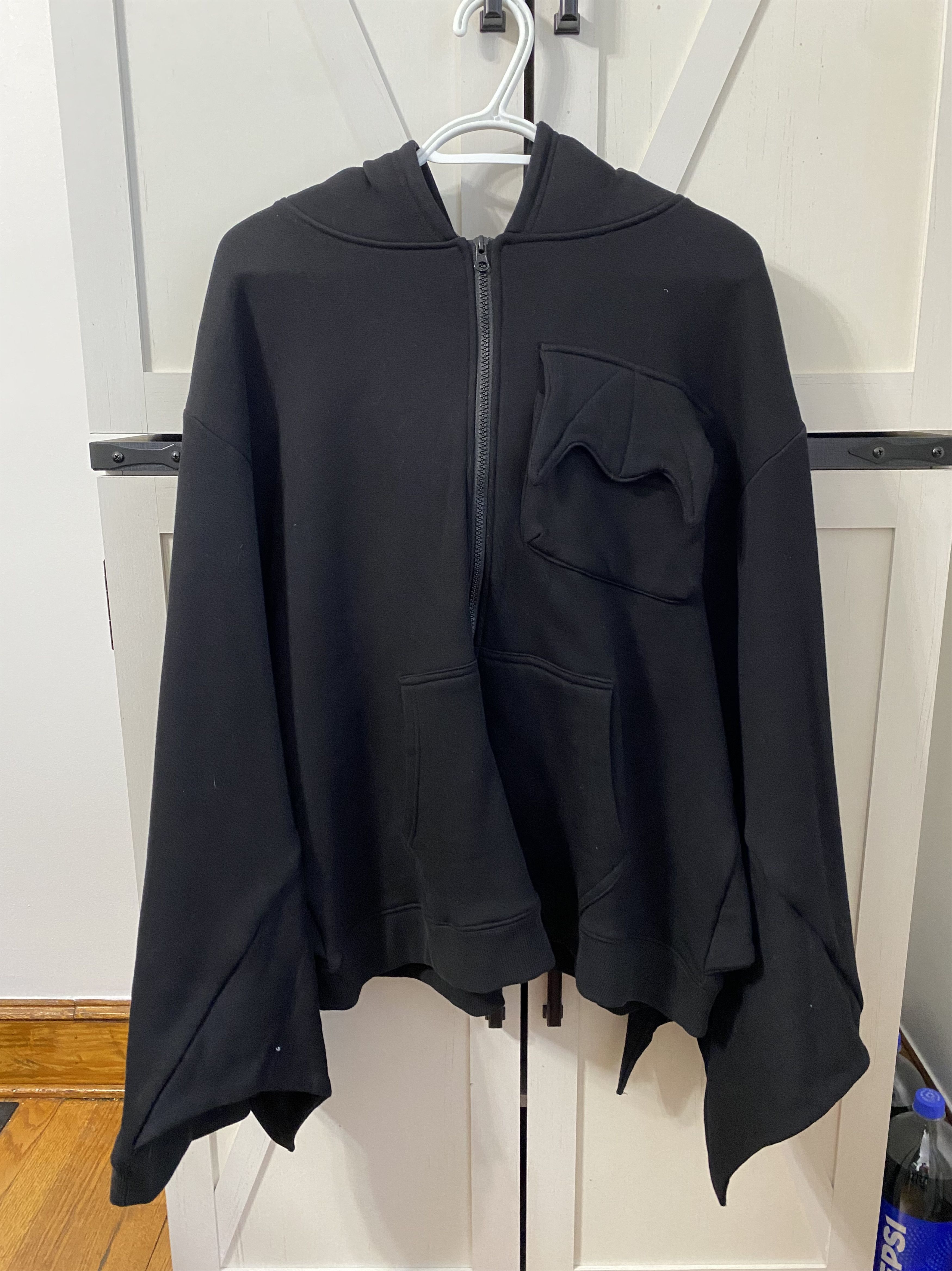 Other New Cropped Bat Zip Hoodie with Wings Size US L / EU 52-54 / 3 - 1 Thumbnail