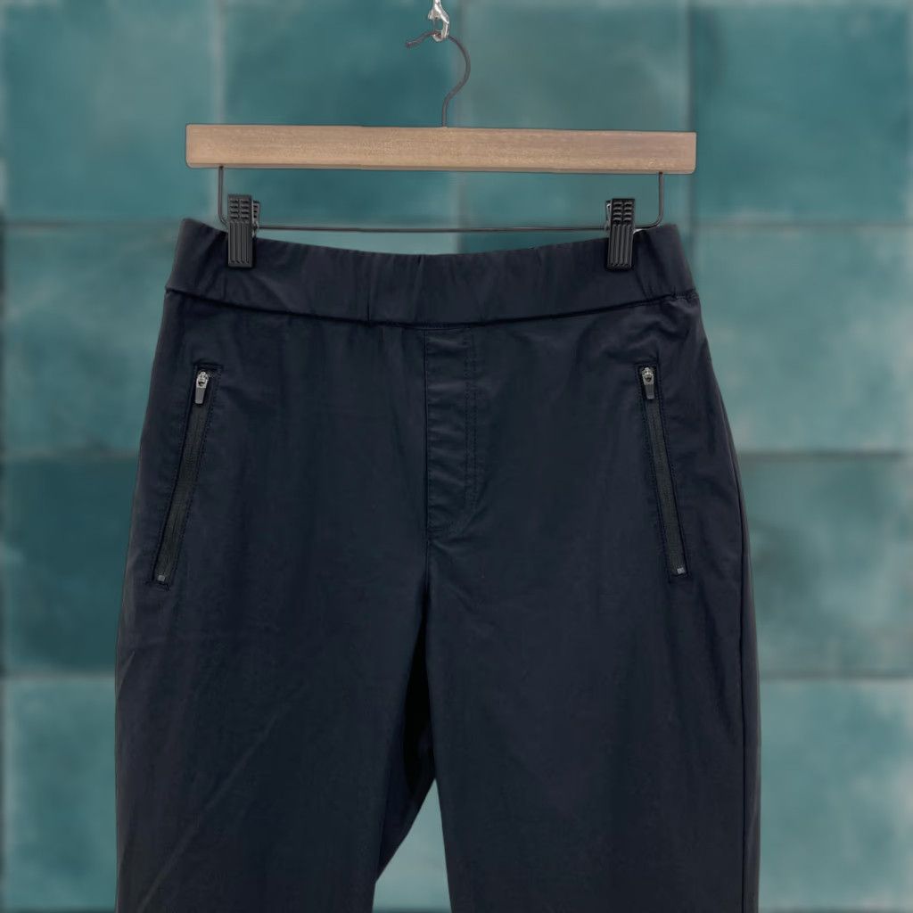 Tommy Bahama Tommy Bahama Pants Womens Black Elastic Zip Pocket Ankle Tapered 28in Inseam Nylon Spandex Golf & Tennis Pockets Preppy Size 32" / US 10 / IT 46 - 1 Thumbnail