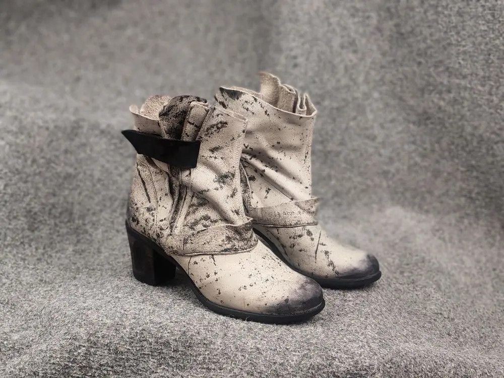 If Six Was Nine Vintage Papucei leather Ankle boots aged Ann MA+ guidi style Size US 10 / IT 40 - 1 Thumbnail