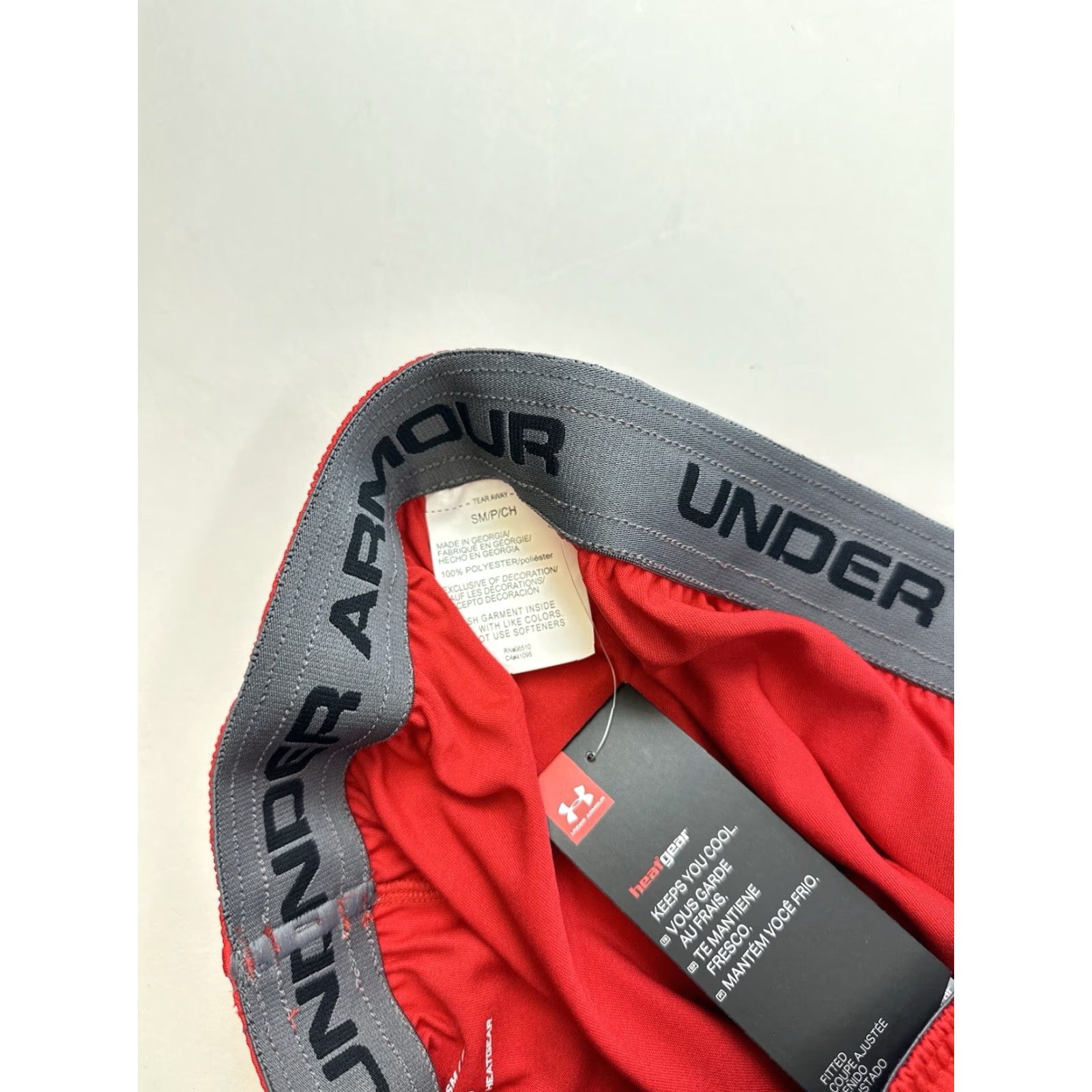 Under Armour Under Armour Shorts Women S Red HeatGear UA Squad Short Sample NWT Size 28" / US 6 / IT 42 - 5 Thumbnail