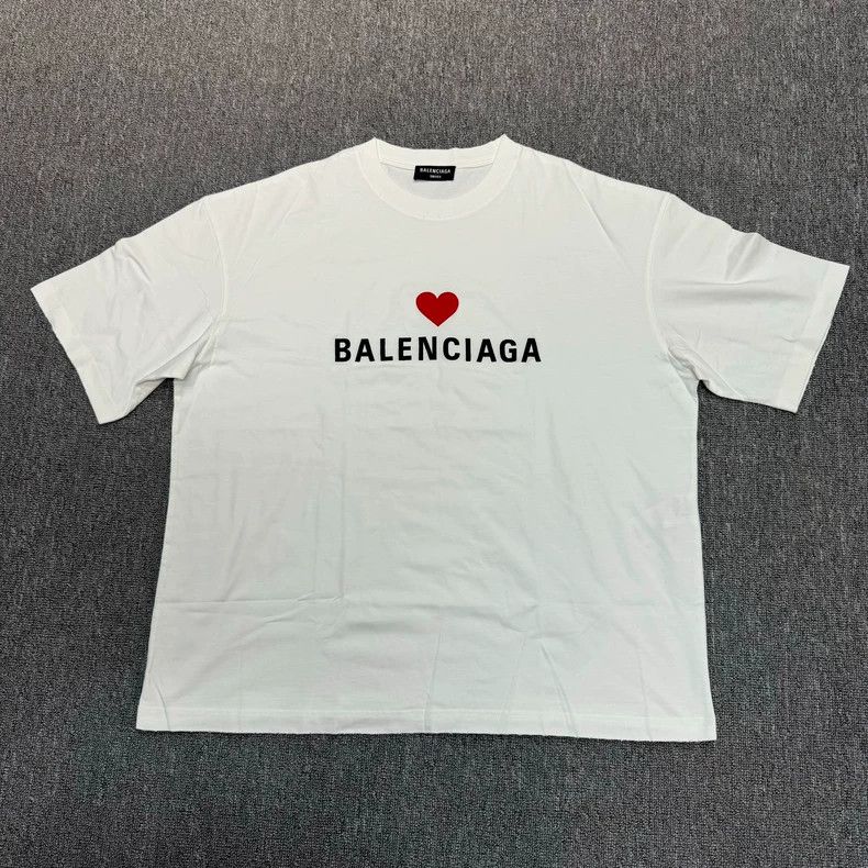 Balenciaga Balenciaga Valentine's day love logo embroidered white sho Size US M / EU 48-50 / 2 - 1 Thumbnail