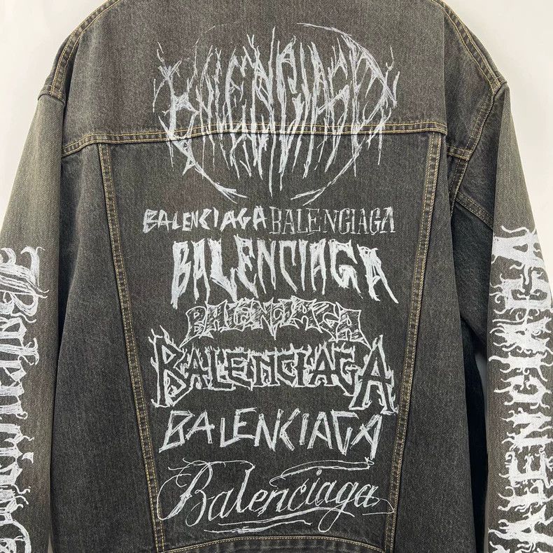 Balenciaga Balenciaga Year of the Dragon limited Sanskrit graffiti lo Size US XS / EU 42 / 0 - 4 Thumbnail
