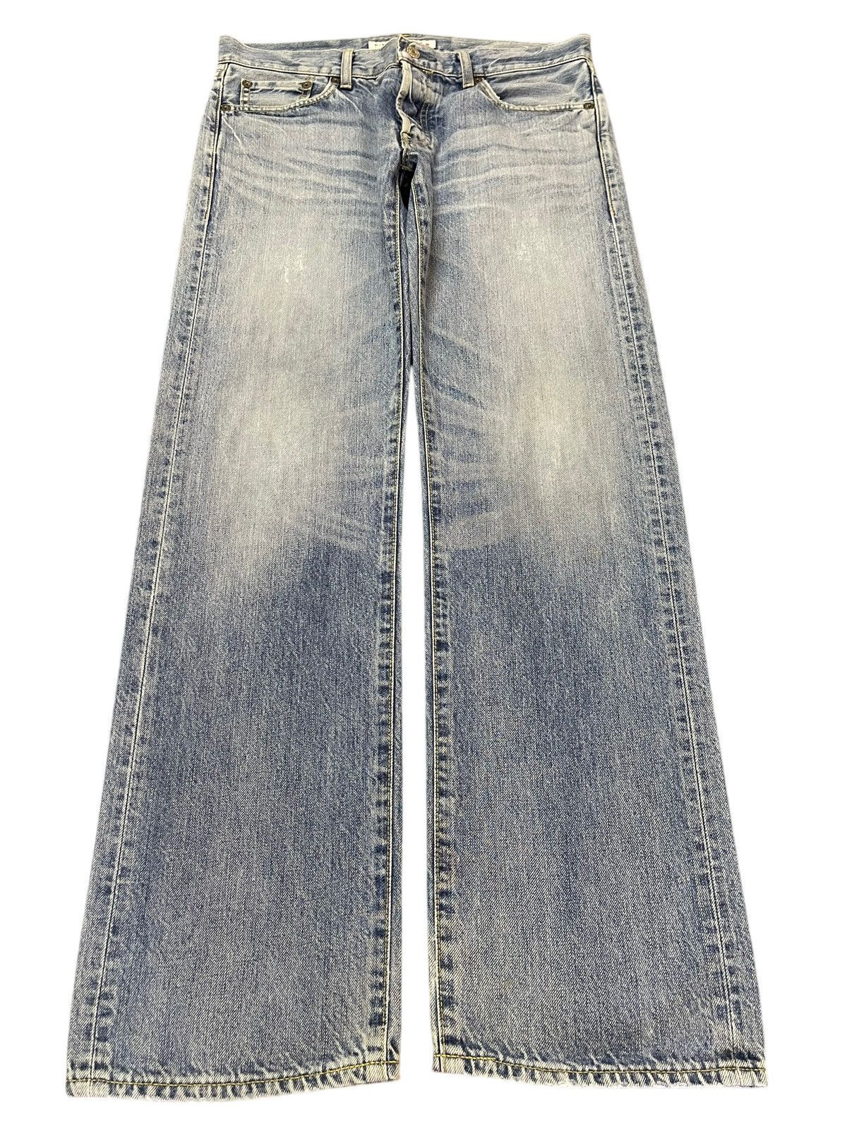 Uniqlo Vintage Japanese Uniqlo Blue Faded Wash Style Loose Jeans Size US 32 / EU 48 - 1 Thumbnail