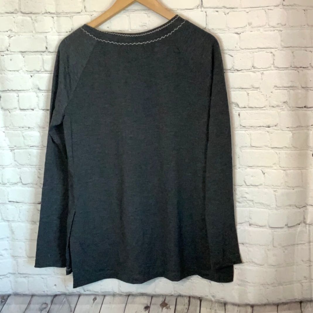 Vintage VINTAGE MAX Studio Gray Crew Neck Top with Front Pocket XS Women Blouse Crew Neck Pocket Gray Womens XS Size XS / US 0-2 / IT 36-38 - 4 Thumbnail