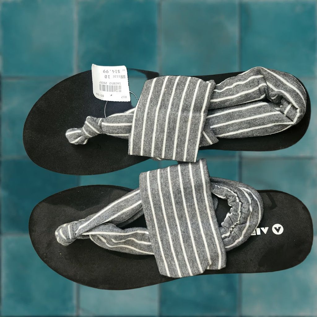Airwalk Airwalk Womens Sandals Flip Flop Size 10 Gray Stripe Black Cloth Wrap Striped Womens Shoes Size US 10 / IT 40 - 1 Thumbnail