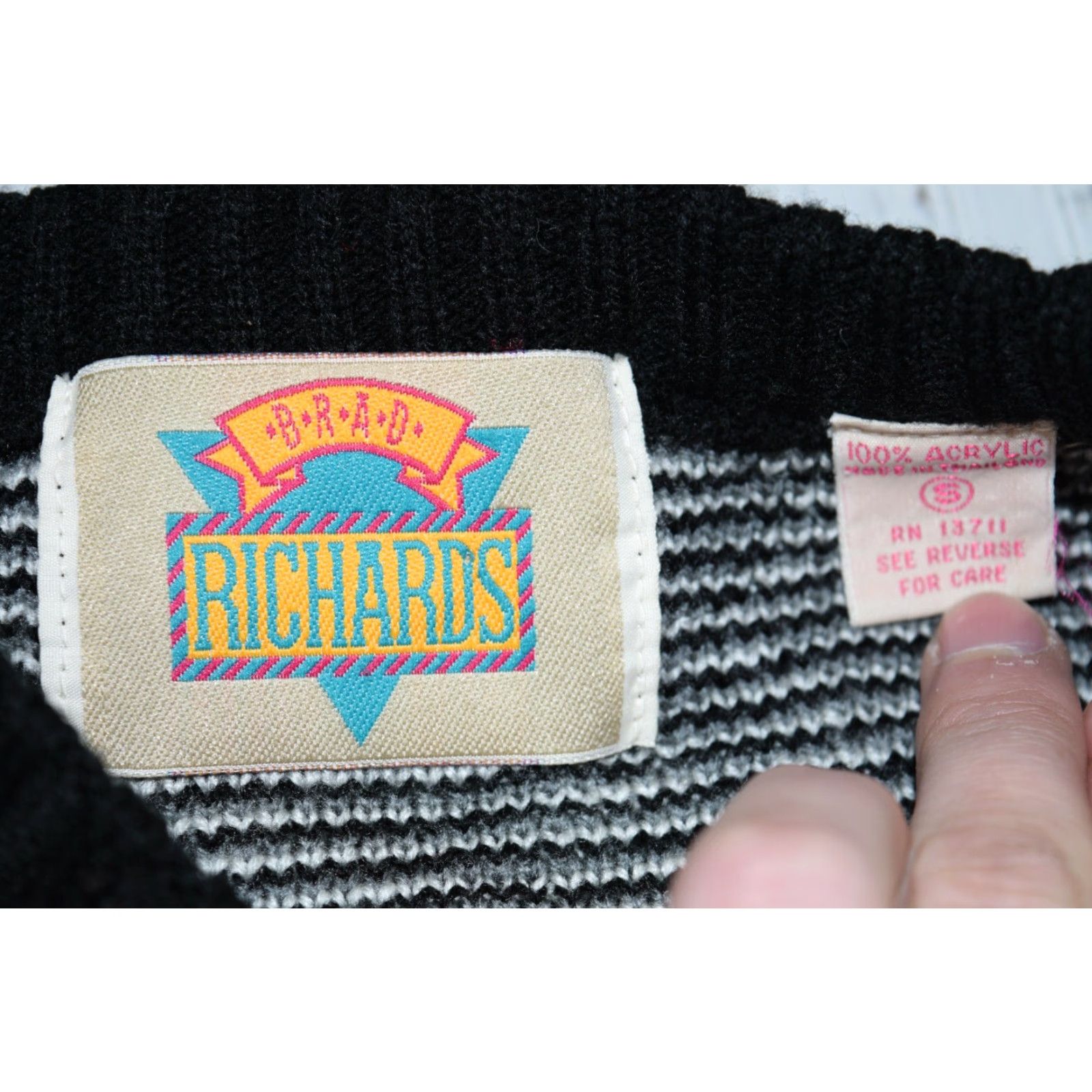 Vintage Brad Richards 90s Cosby Pullover Sweater Leather Accent Retro Geometric Vintage Mens SweatEr? Size US S / EU 44-46 / 1 - 5 Thumbnail