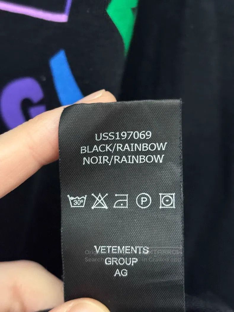 Vetements VETEMENTS Rainbow Flag Short Sleeve Size US S / EU 44-46 / 1 - 5 Thumbnail