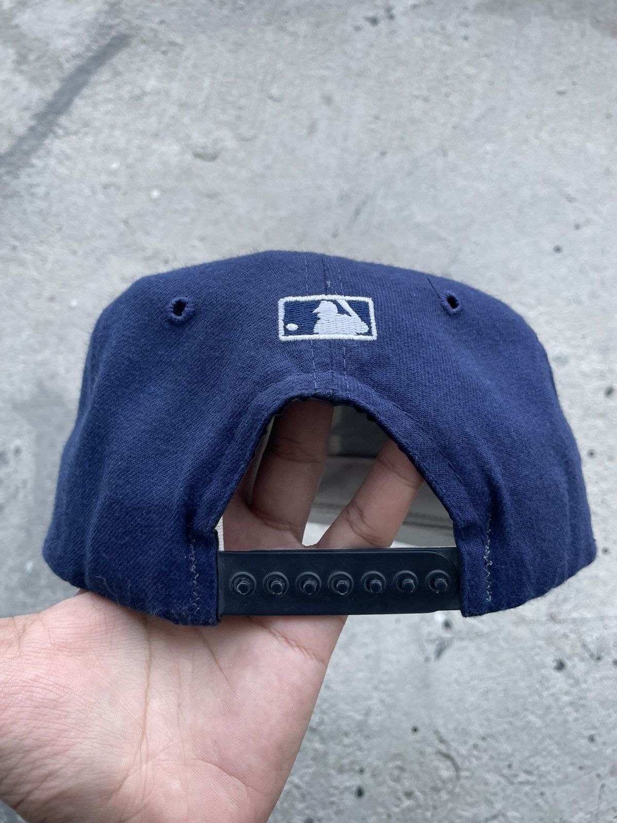 Vintage Vintage San Diego Padres Hat New Era Genuine Tony Gwynn #19 Size ONE SIZE - 2 Thumbnail