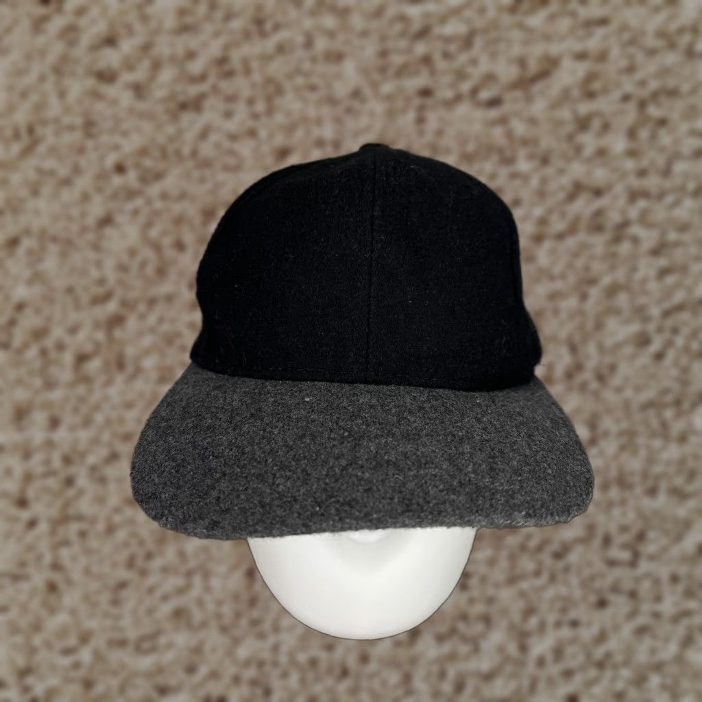 Vintage VINTAGE Target Hat Cap Strap Back Adult One Size Black Gray Wool Polyester Blend Outdoor Size ONE SIZE - 1 Thumbnail