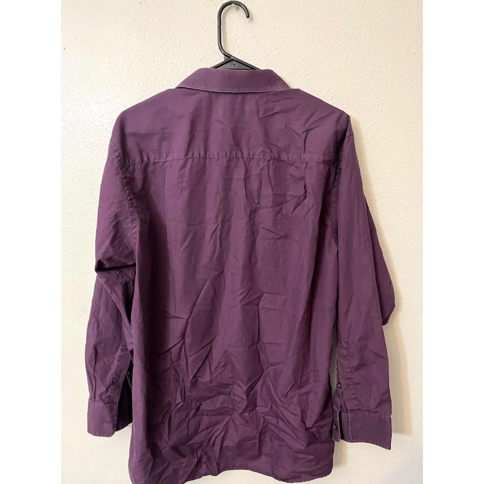 Calvin Klein CALVIN KLEIN Dress Shirt Men's Regular Fit 16 Purple Solid Cotton Blend Button Collared Long Sleeve Shimmer Size US L / EU 52-54 / 3 - 3 Thumbnail