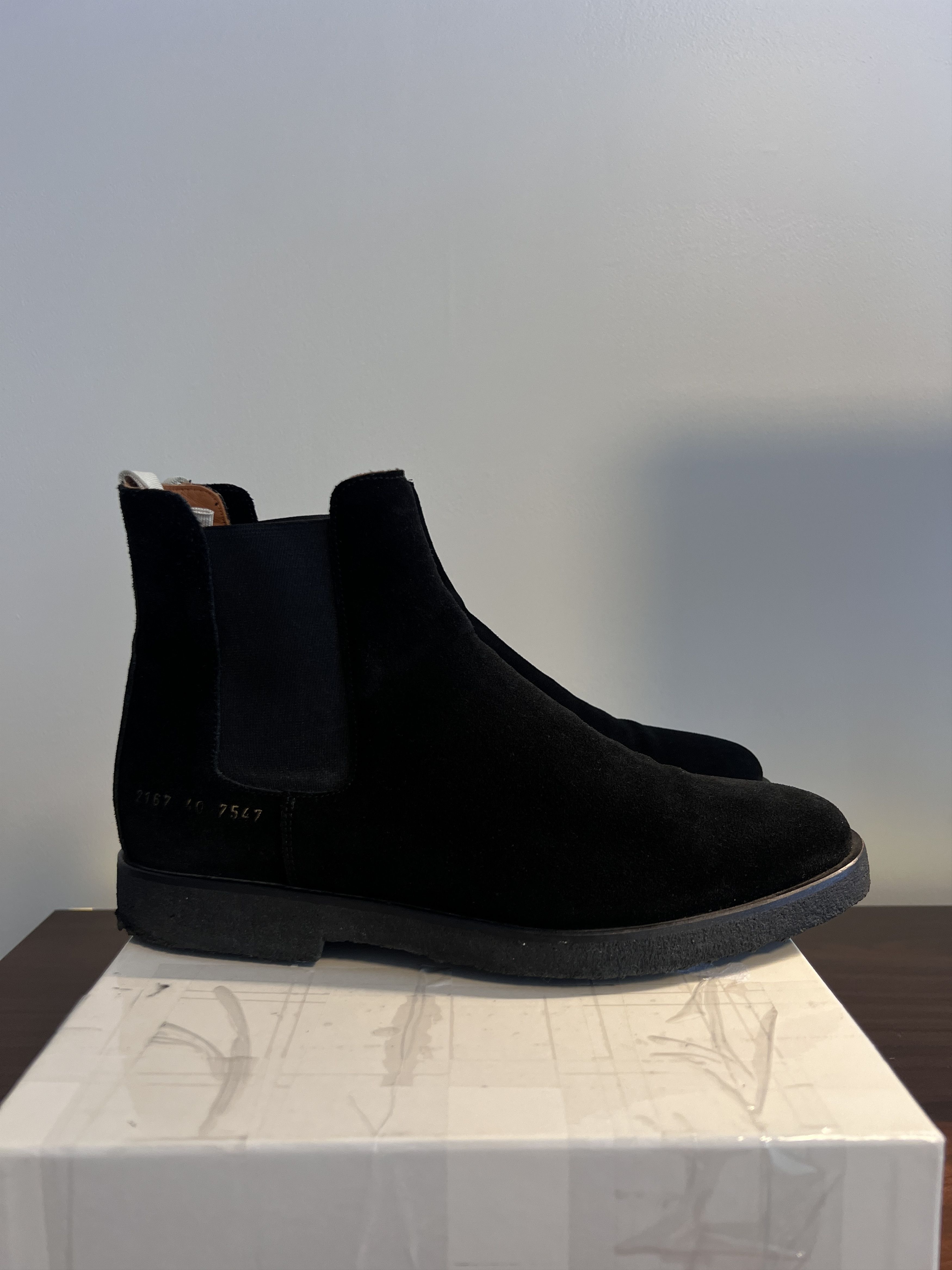 Common Projects Common Projects Suede Chelsea Boot Size US 7 / EU 40 - 4 Thumbnail