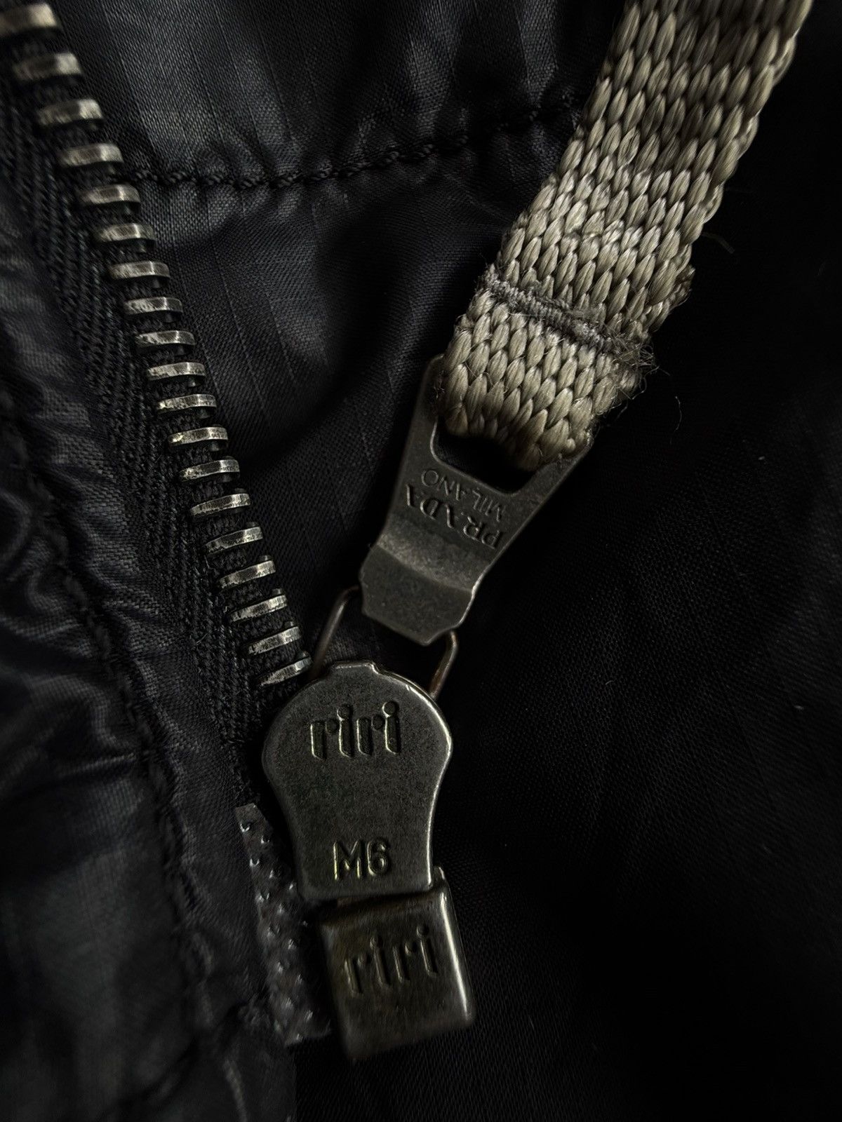 Prada Prada - Luna Rossa Puffer Jacket Size US M / EU 48-50 / 2 - 10 Thumbnail