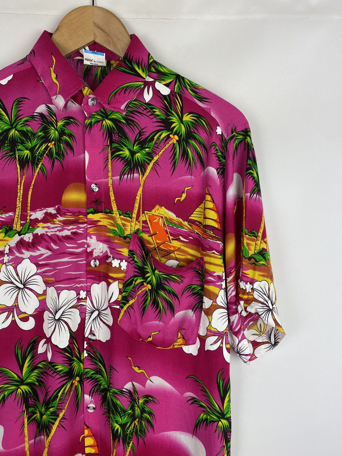 Vintage Vintage Hawaiian Crazy Overprinted shirt size L Size US L / EU 52-54 / 3 - 5 Thumbnail