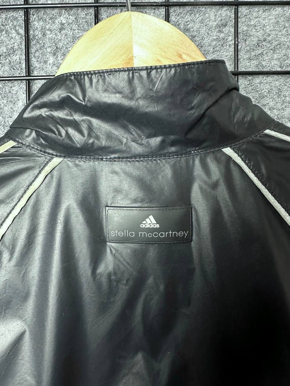 Adidas × Stella McCartney Adidas Stella McCartney rain jacket running size 36 Size XS / US 0-2 / IT 36-38 - 9 Thumbnail