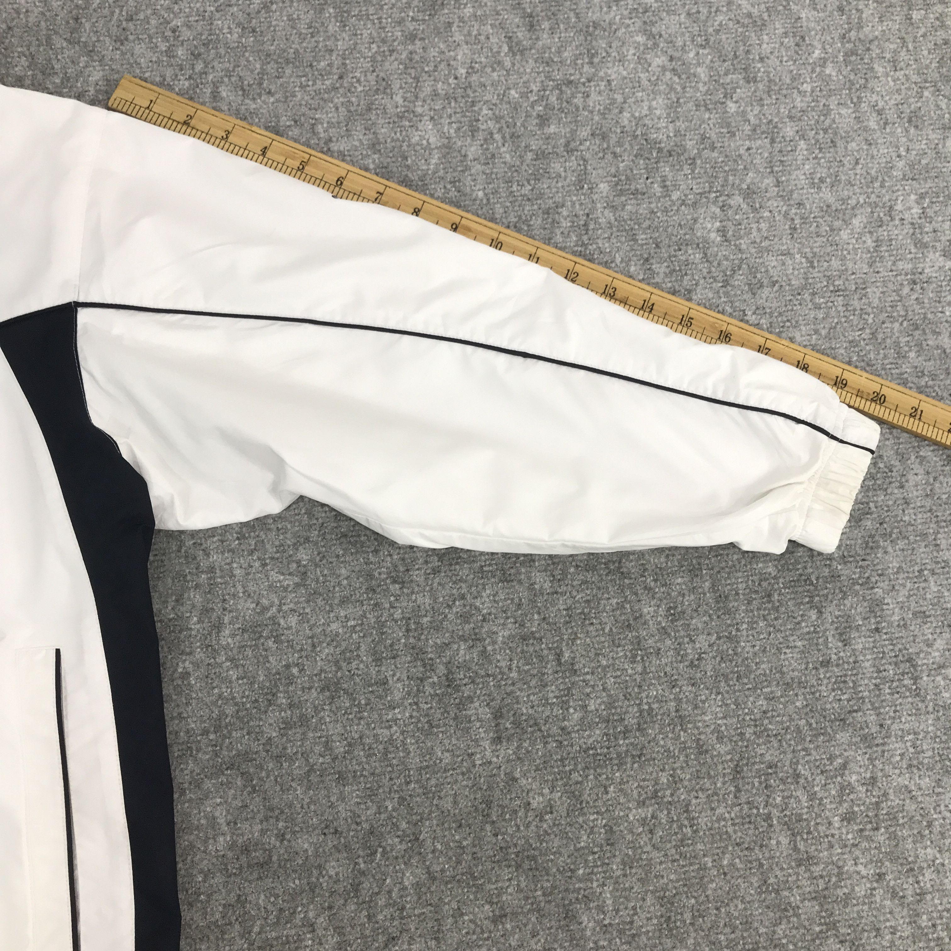 Sergio Tacchini Rare Sergio Tacchini Sophia University Windbreaker Jacket Size US M / EU 48-50 / 2 - 6 Thumbnail