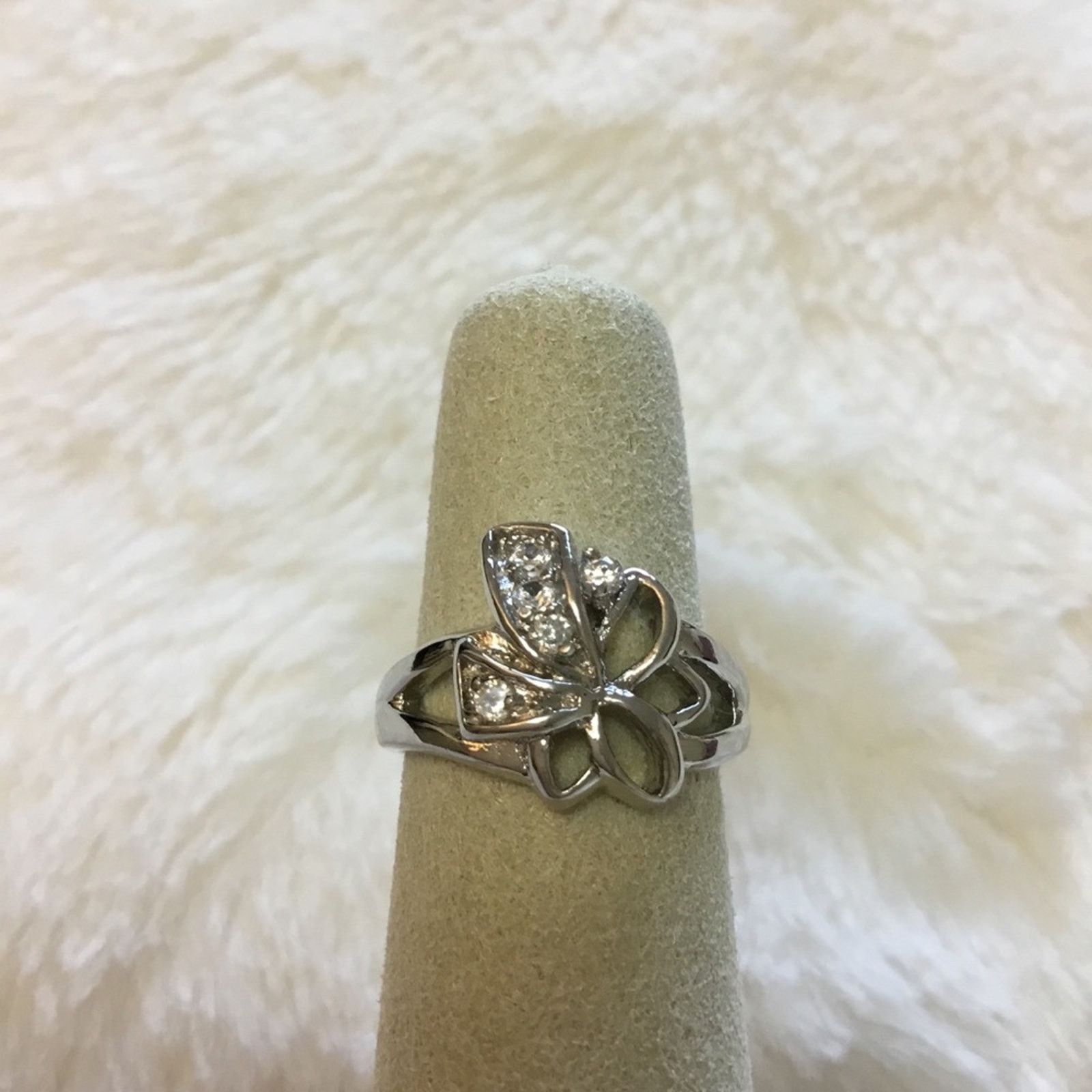 Other Sterling Silver Flower Ring Size ONE SIZE - 1 Thumbnail
