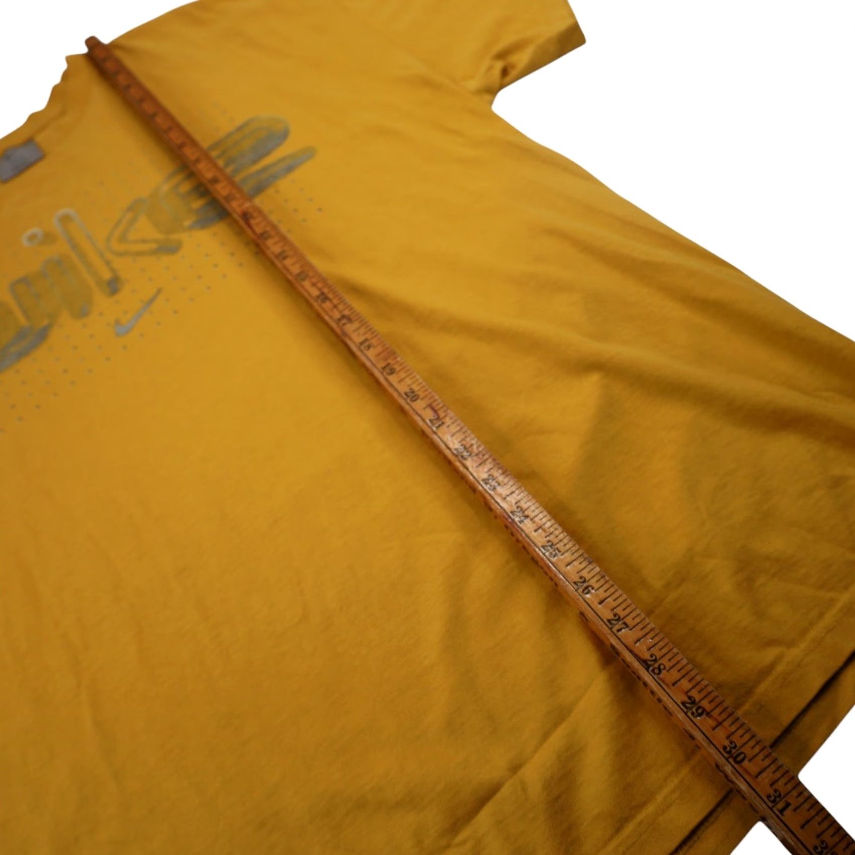 Nike VINTAGE Nike Mens XL T Shirt Yellow 3D Graphic Spellout Shirt Mens XL Yellow Nike Shirt 90s Size US XL / EU 56 / 4 - 8 Thumbnail