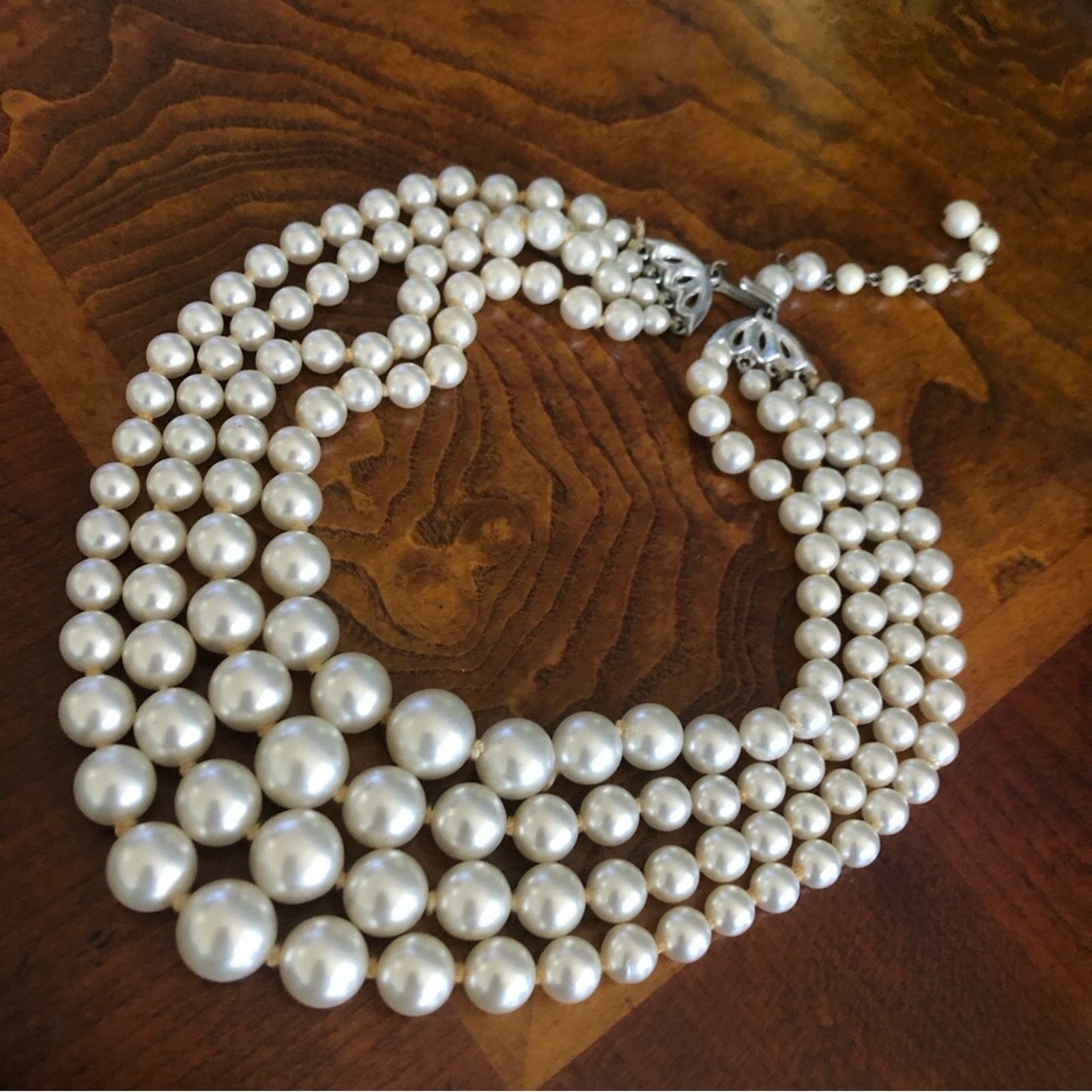 Vintage Vintage mid century quad graduated strand choker necklace Size ONE SIZE - 8 Thumbnail