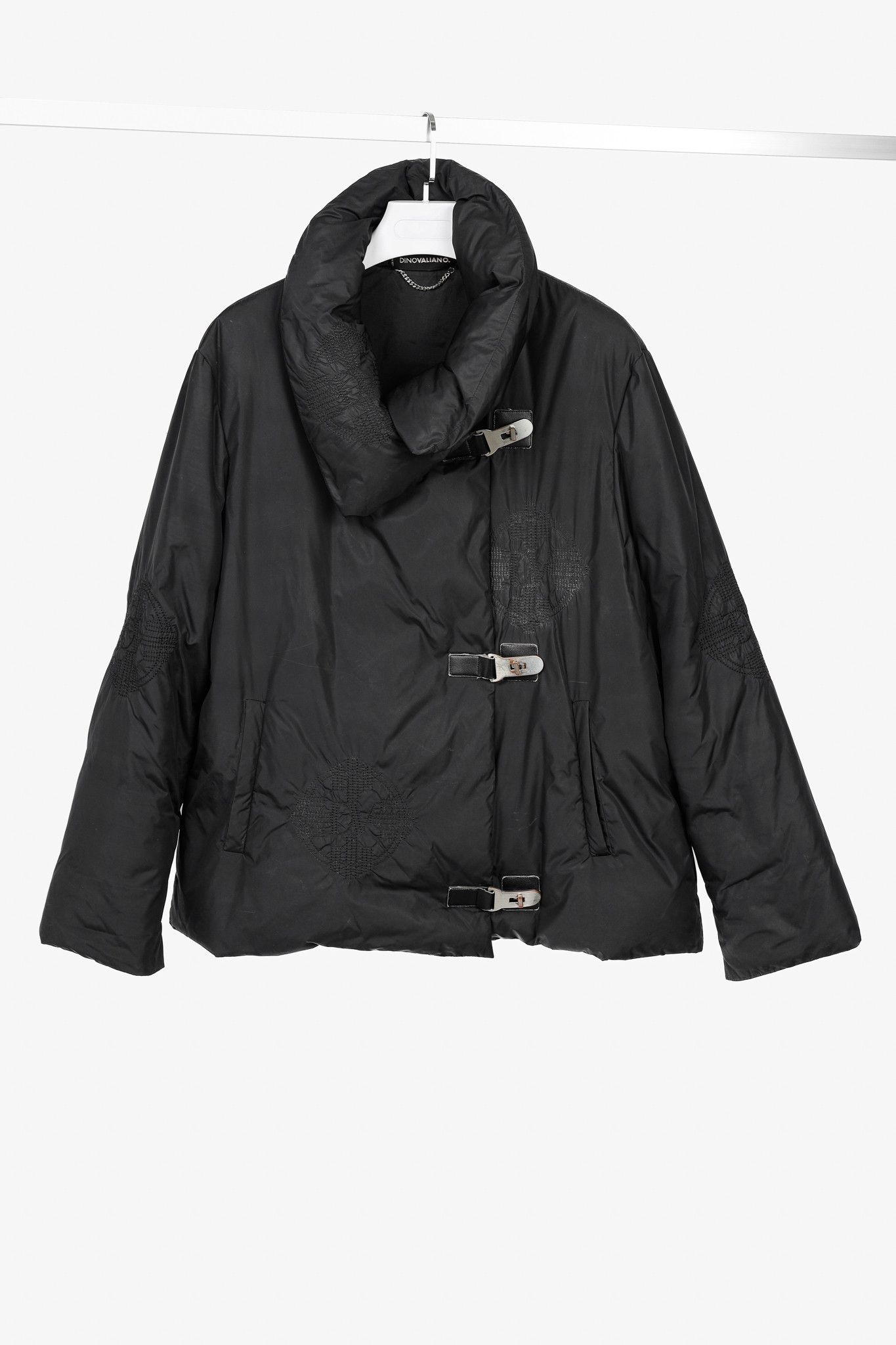 Other Dino Valiano Black Quilted-Medallion Down Jacket Size XL / US 12-14 / IT 48-50 - 1 Thumbnail