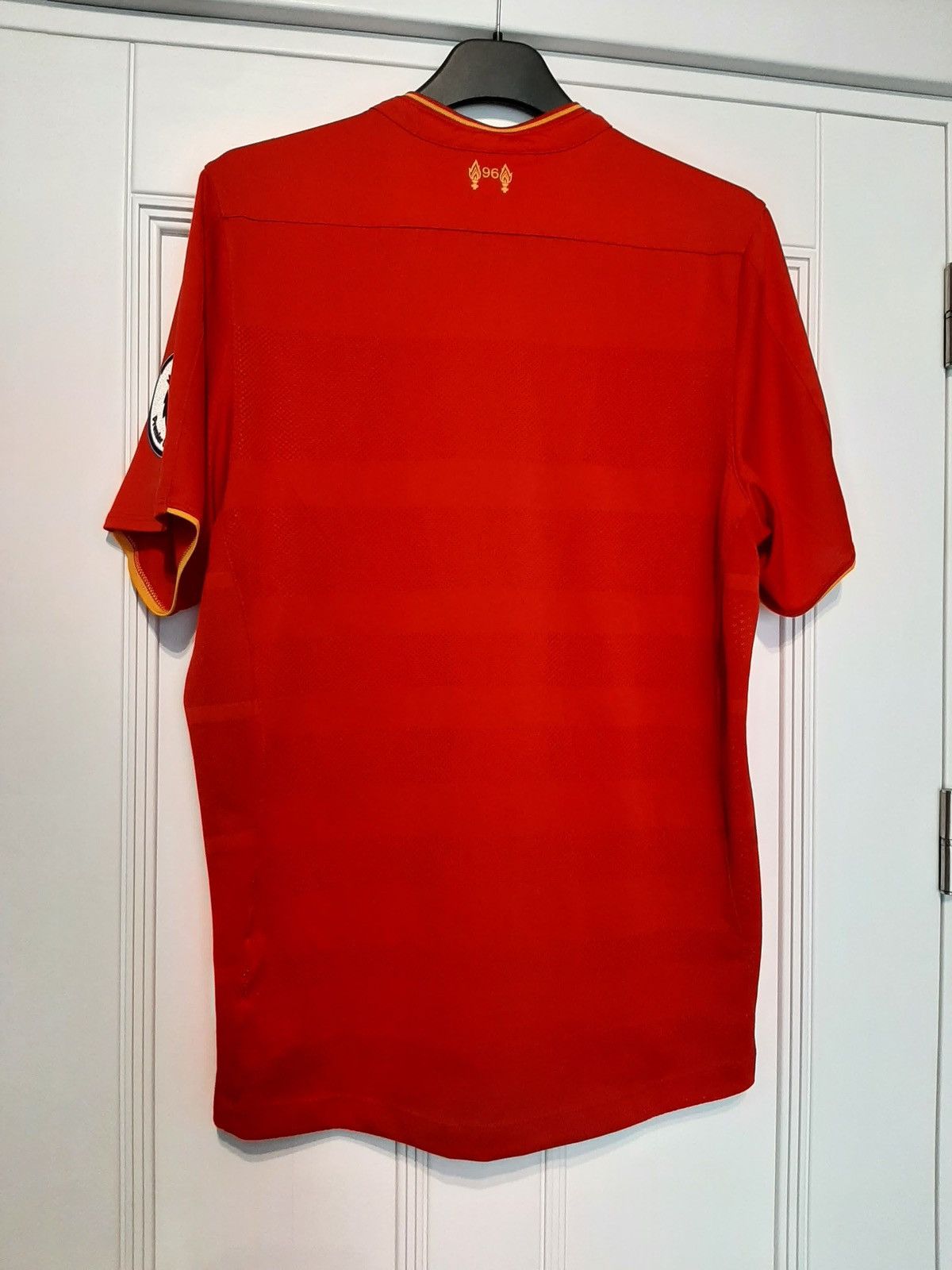 New Balance New Balance football soccer shirt Jersey Liverpool Man Size US M / EU 48-50 / 2 - 2 Thumbnail