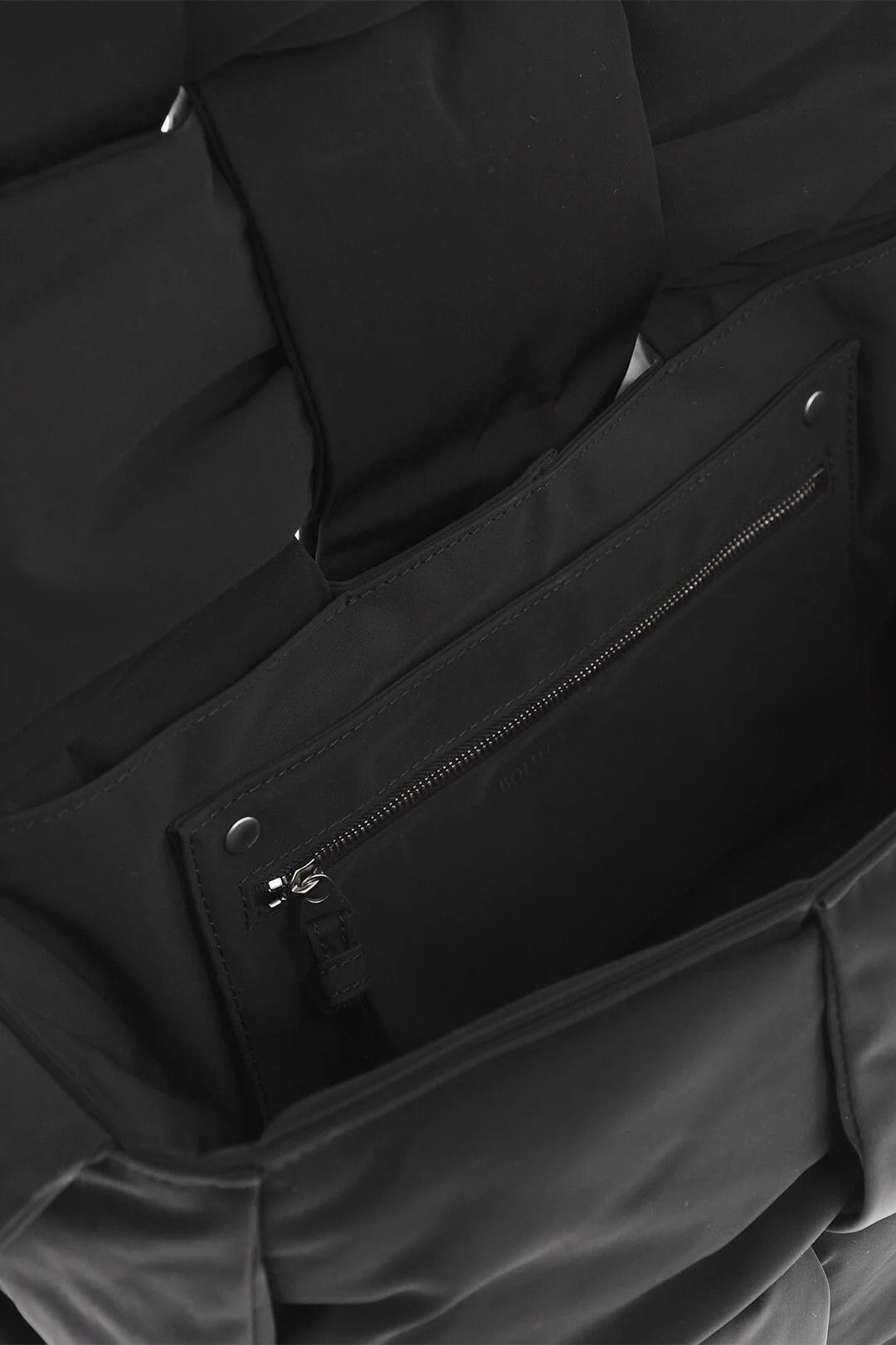 Bottega Veneta og1mm0426 Size: OS / Woven Fabric Shoulder Bag in Black Size ONE SIZE - 5 Thumbnail