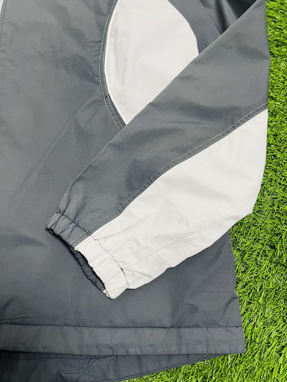 Ellesse × Vintage Vintage Ellesse Windbreaker Jacket (22) Size US M / EU 48-50 / 2 - 7 Thumbnail