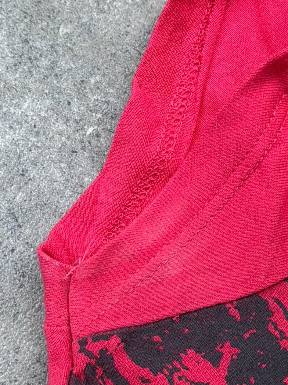 Guess Vintage Y2K Guess Rhinestones Big Logo Retro Sexy T-shirt Size XL / US 12-14 / IT 48-50 - 7 Thumbnail