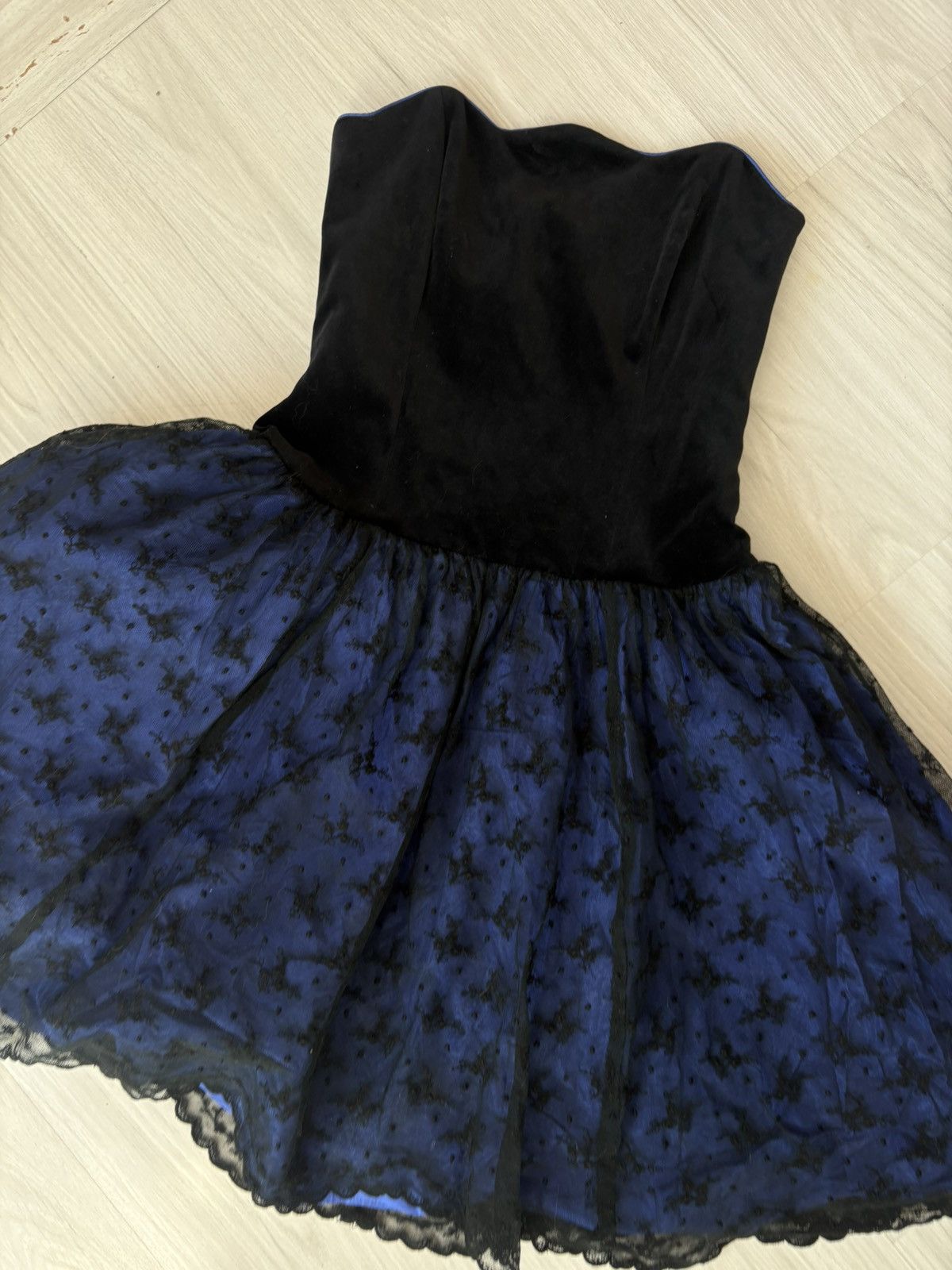 Laura Ashley Vintagw Laura Ashley dress Size S / US 4 / IT 40 - 8 Thumbnail