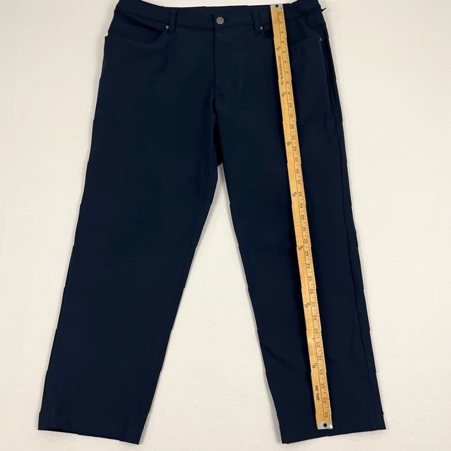 Lululemon Lululemon ABC Pants Mens 36 x 27 Blue Chino Slim Straight 5-Pocket Pockets Breathable Easy Care Size US 36 / EU 52 - 6 Thumbnail
