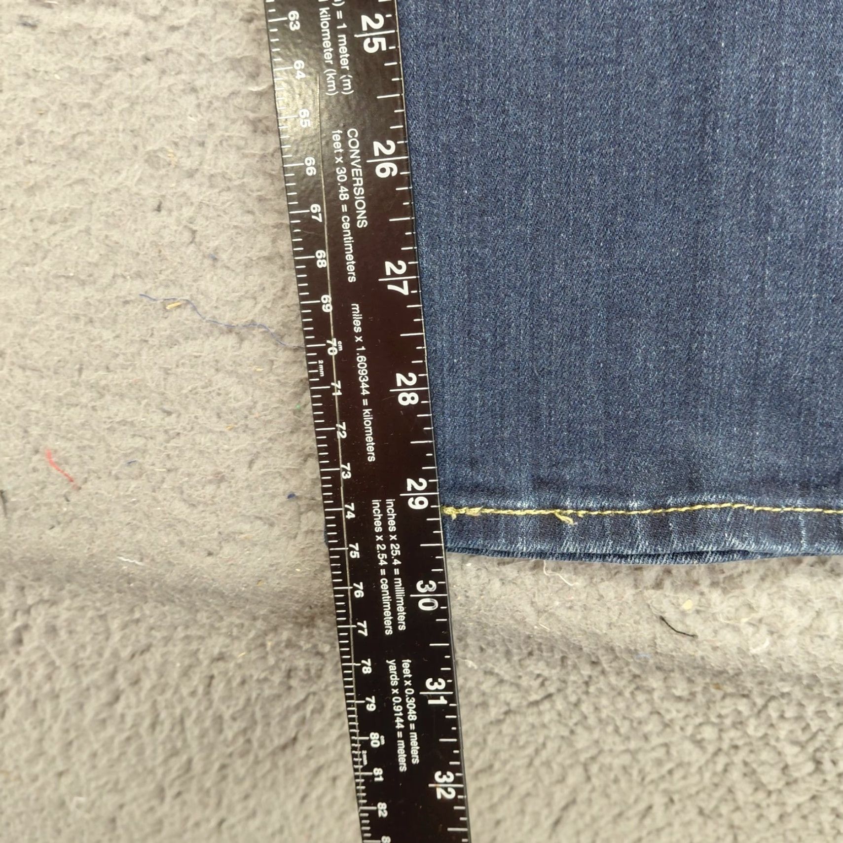 Levi's Levi’s Jeans Women 14/32 Slim Leg Blue Denim 5-Pocket Classic Rise Stretch Medium Wash Denim Jeans - Regular Size Type Size 36" / US 14 / IT 50 - 7 Thumbnail