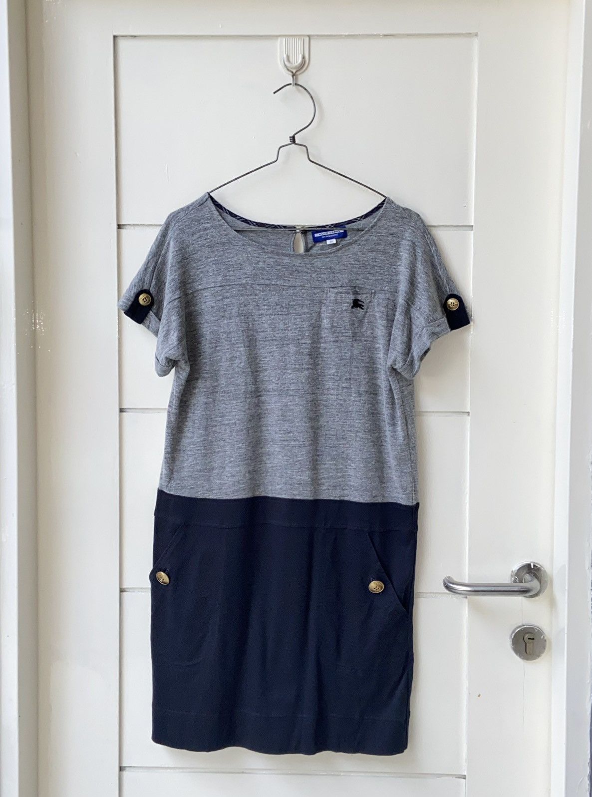 Burberry BURBERRY Grey Midi Dress Size XS / US 0-2 / IT 36-38 - 1 Thumbnail