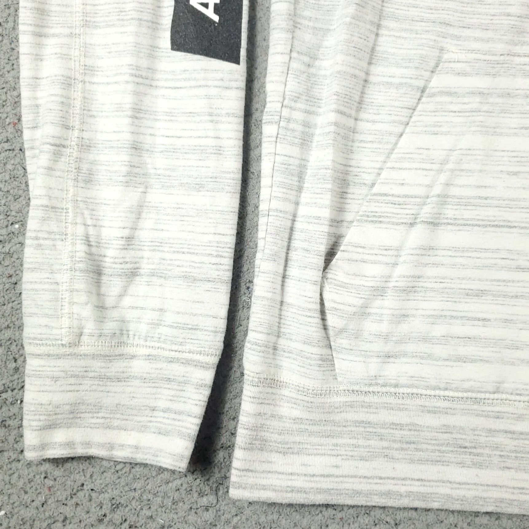 American Eagle Outfitters VINTAGE American Eagle Hoodie Pullover Sweatshirt Mens Medium Gray Casual Spring Fall Winter Crewneck Size US M / EU 48-50 / 2 - 3 Thumbnail