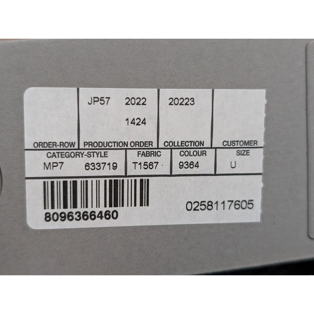 Balenciaga o1rshd1 Size: OS / Logo Scarf in Beige Size ONE SIZE - 20 Thumbnail