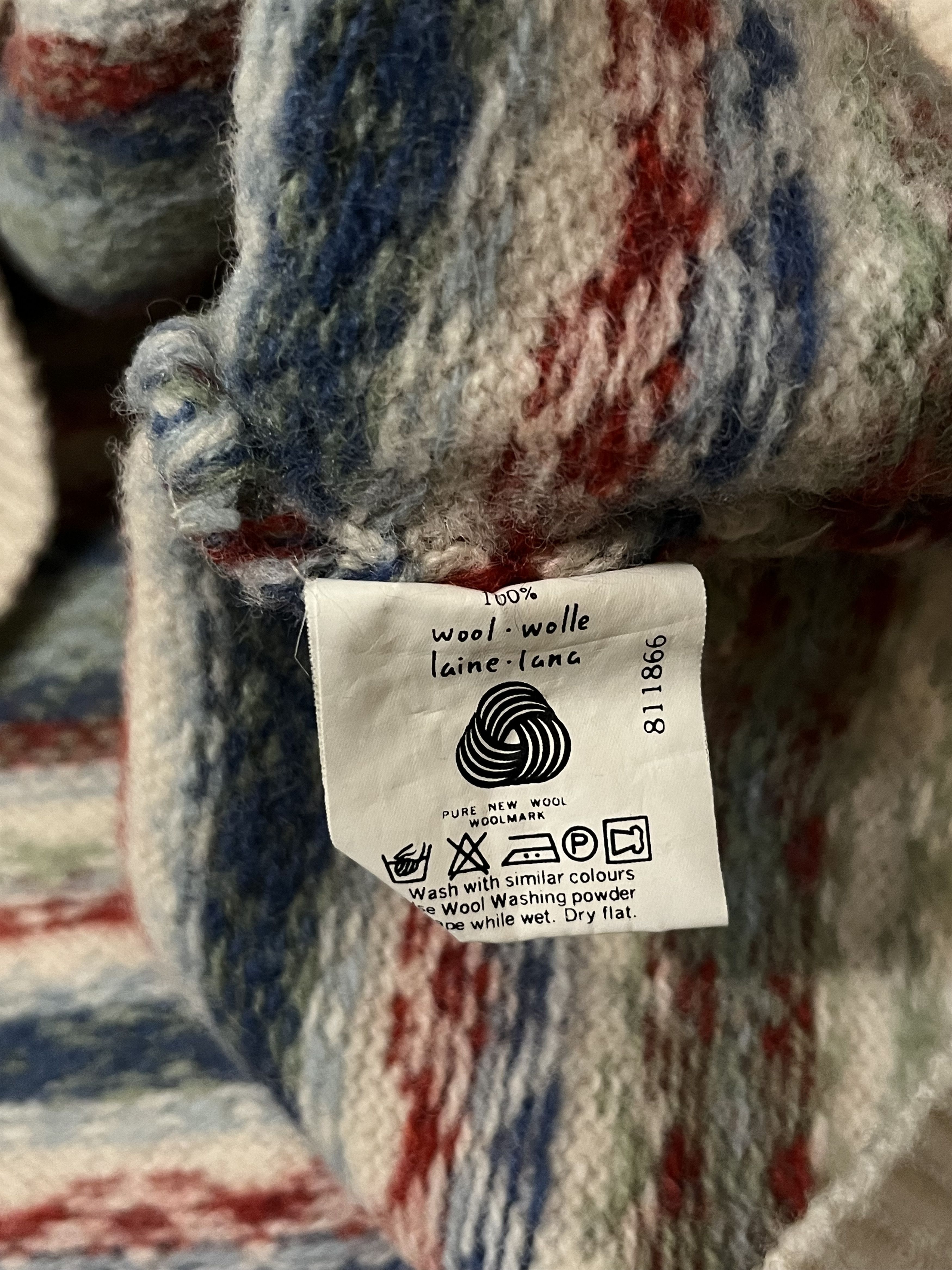 Vintage Vintage Cozy Scandinavian Wool Knitwear Granola Girl Size US L / EU 52-54 / 3 - 6 Thumbnail
