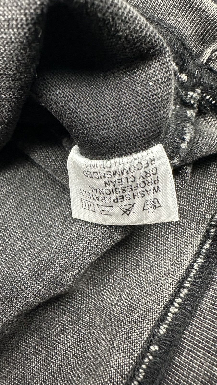 Designer × Vintage Unbreakable Warrior Boy Tee - LARGE Size US L / EU 52-54 / 3 - 4 Thumbnail