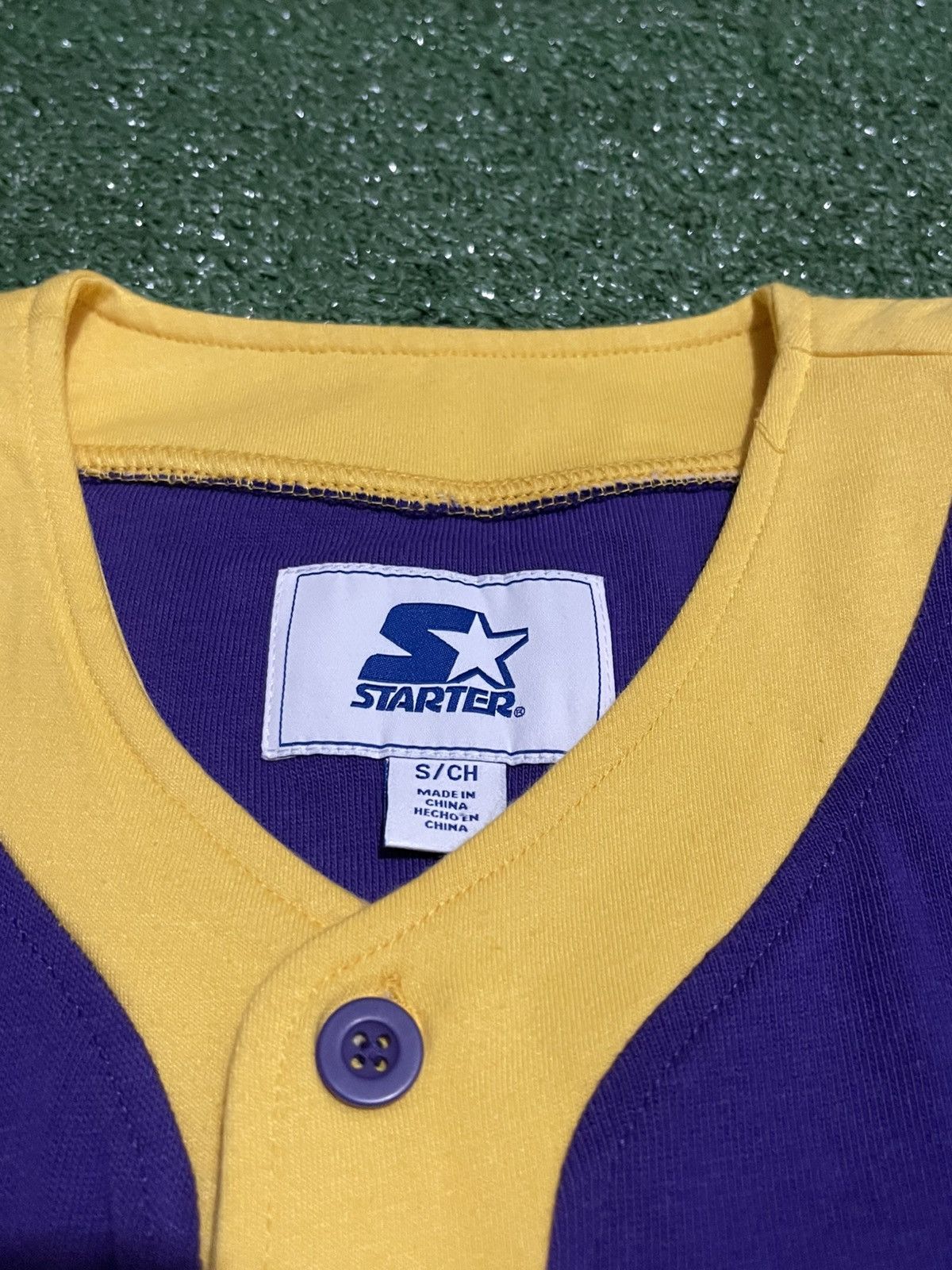 Starter Starter Los Angeles Lakers Button Up Baseball Jersey Mens Size US S / EU 44-46 / 1 - 5 Thumbnail