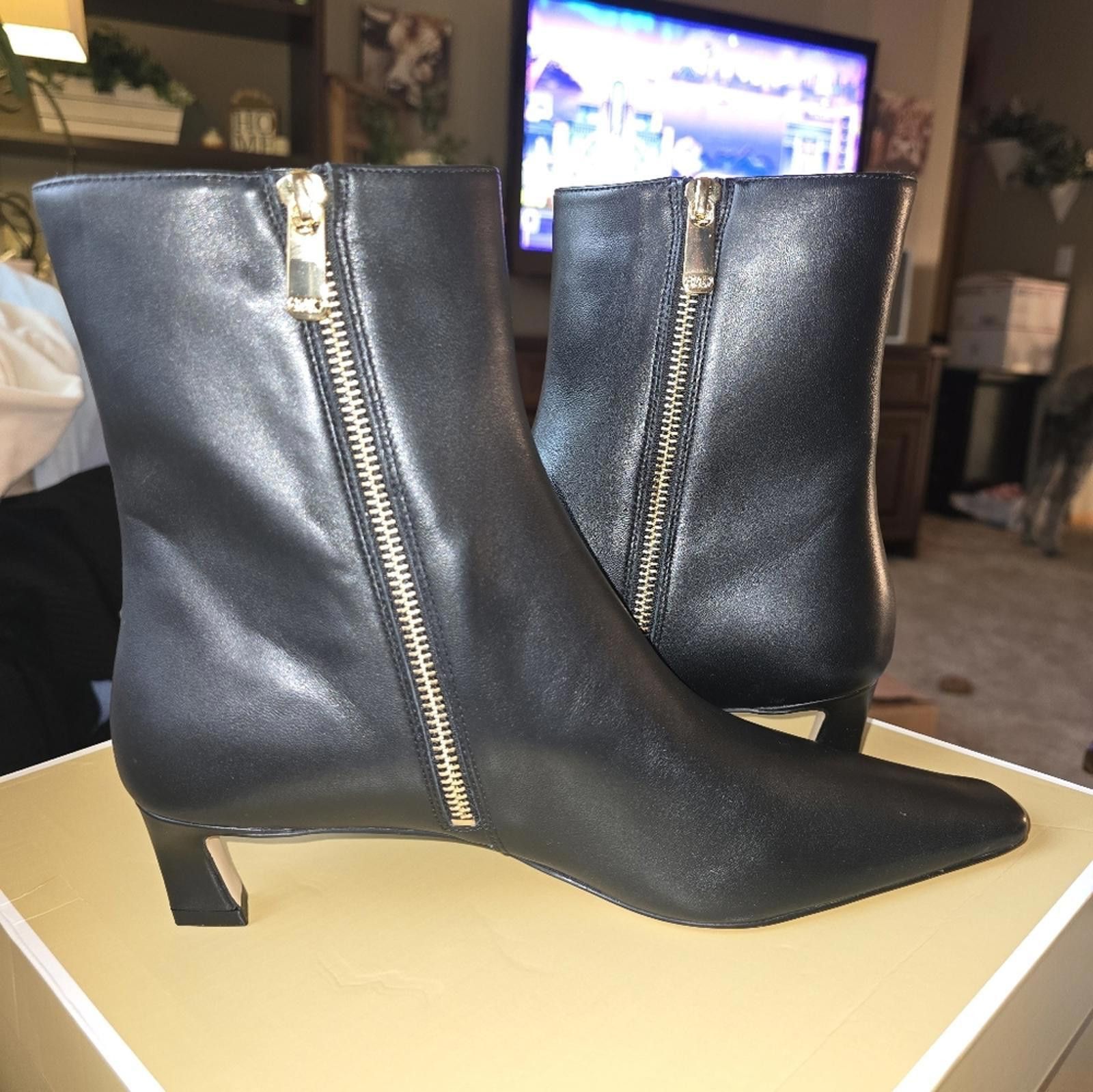 Michael Kors Michael Kors Cosmo Leather Kitten Boot Size US 8.5 / IT 38.5 - 9 Thumbnail