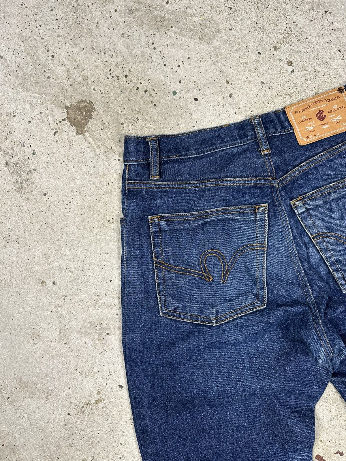 Rocawear × Vintage Vintage Y2K Rocawear Baggy Denim Pants Jeans Size US 31 - 16 Thumbnail
