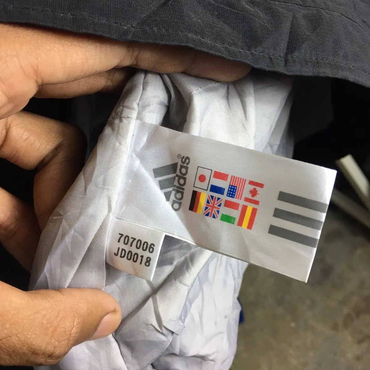Adidas Vtg ADIDAS EQUIPMENT Long Jacket Parka Trench Coat Raincoat Size US XL / EU 56 / 4 - 4 Thumbnail
