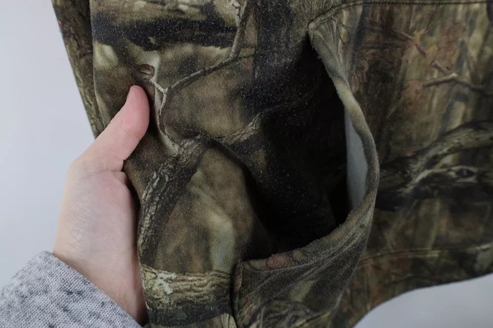 Vintage Vintage Y2K Streetwear Mossy Oak Camouflage Sweatshirt Size US XL / EU 56 / 4 - 7 Thumbnail