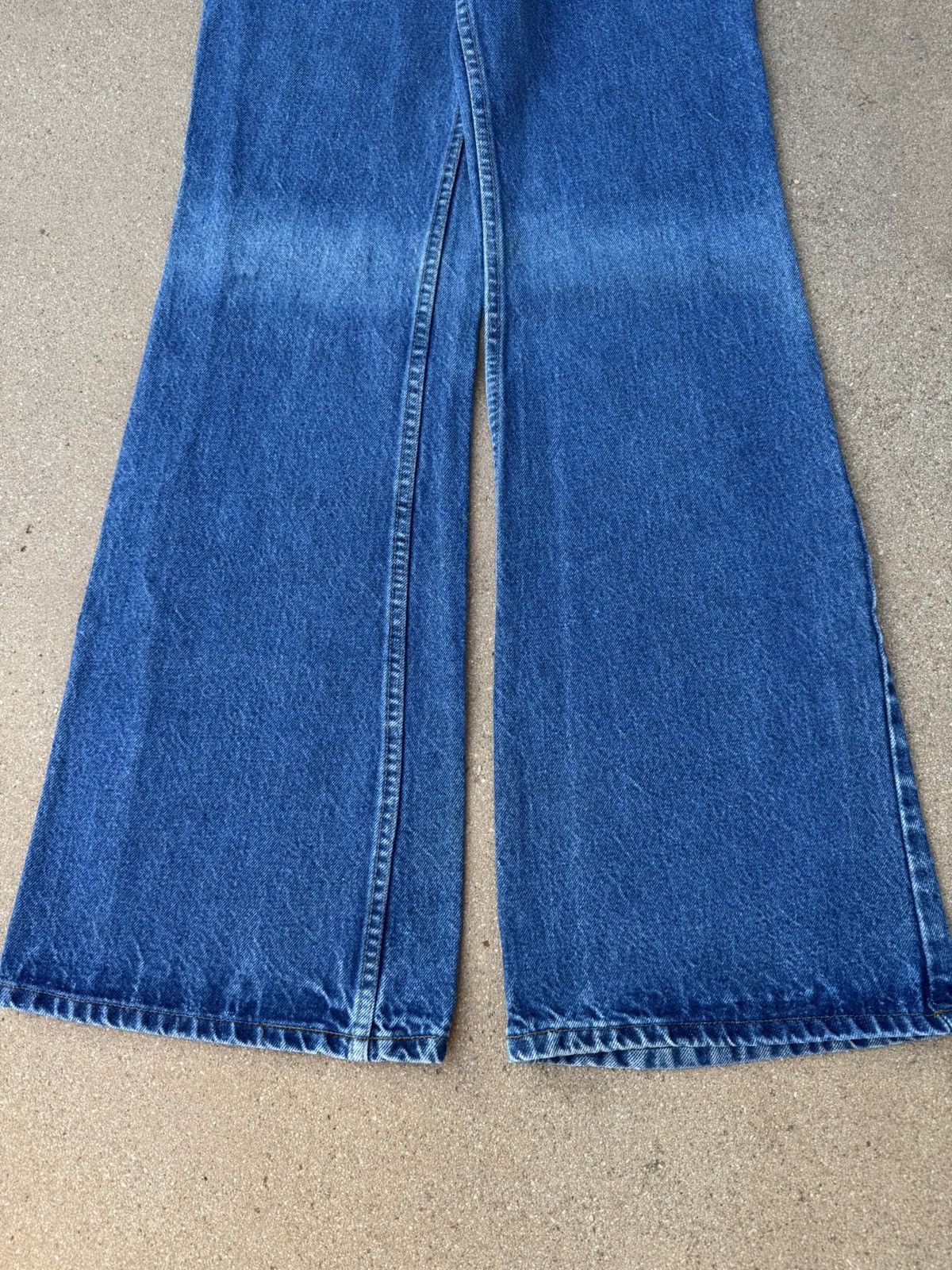 Levi's Vtg 70s Levi’s 26089 Orange Tab Bellbottom Flare Jeans 26x31 Size 26" / US 2 / IT 38 - 3 Thumbnail