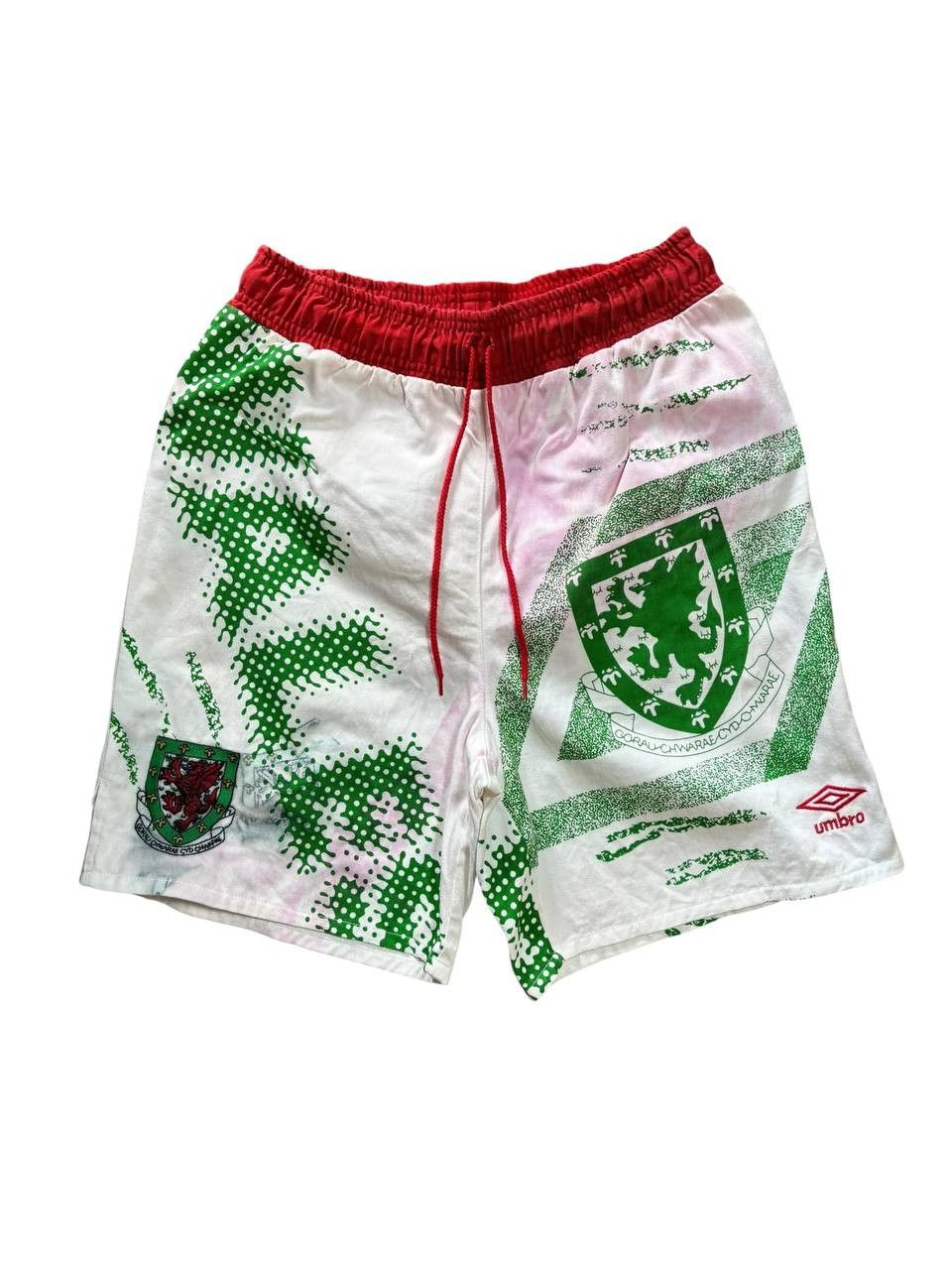 Umbro WALES 90'S UMBRO FOOTBALL SOCCER SHORTS VINTAGE COTTON Size US 32 / EU 48 - 1 Thumbnail