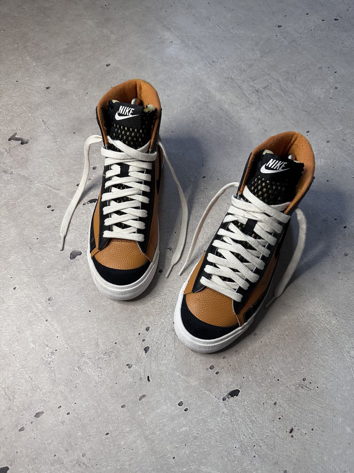 Designer × Nike Nike Blazer Mid Exclusive Custom Size US 6 / EU 39 - 2 Thumbnail