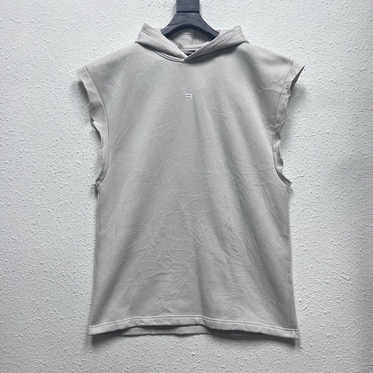 Balenciaga balenciaga sleeveless hoodie with embroidery detail Size US XS / EU 42 / 0 - 1 Thumbnail