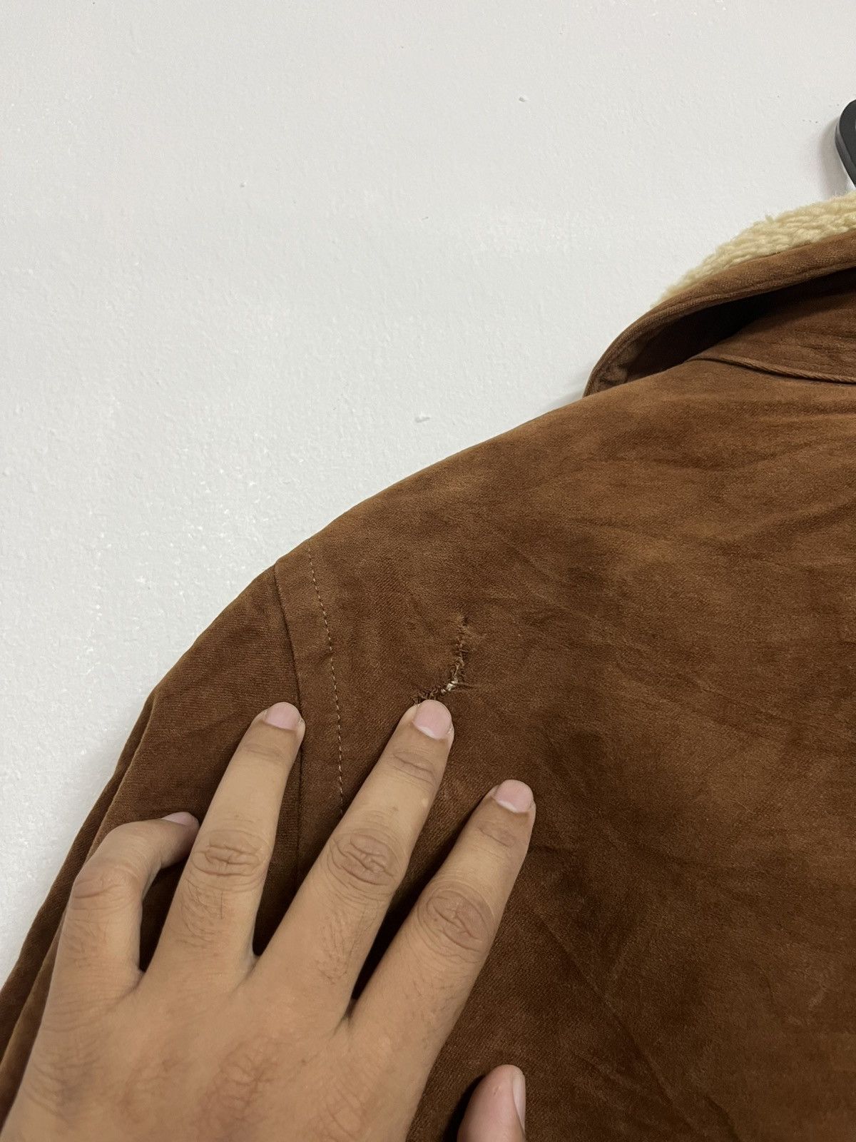Le Grande Bleu (L.G.B.) 💥RARE💥Brown Velvet with Deep Pile Fleece Faux Fur Inner Size US L / EU 52-54 / 3 - 11 Thumbnail