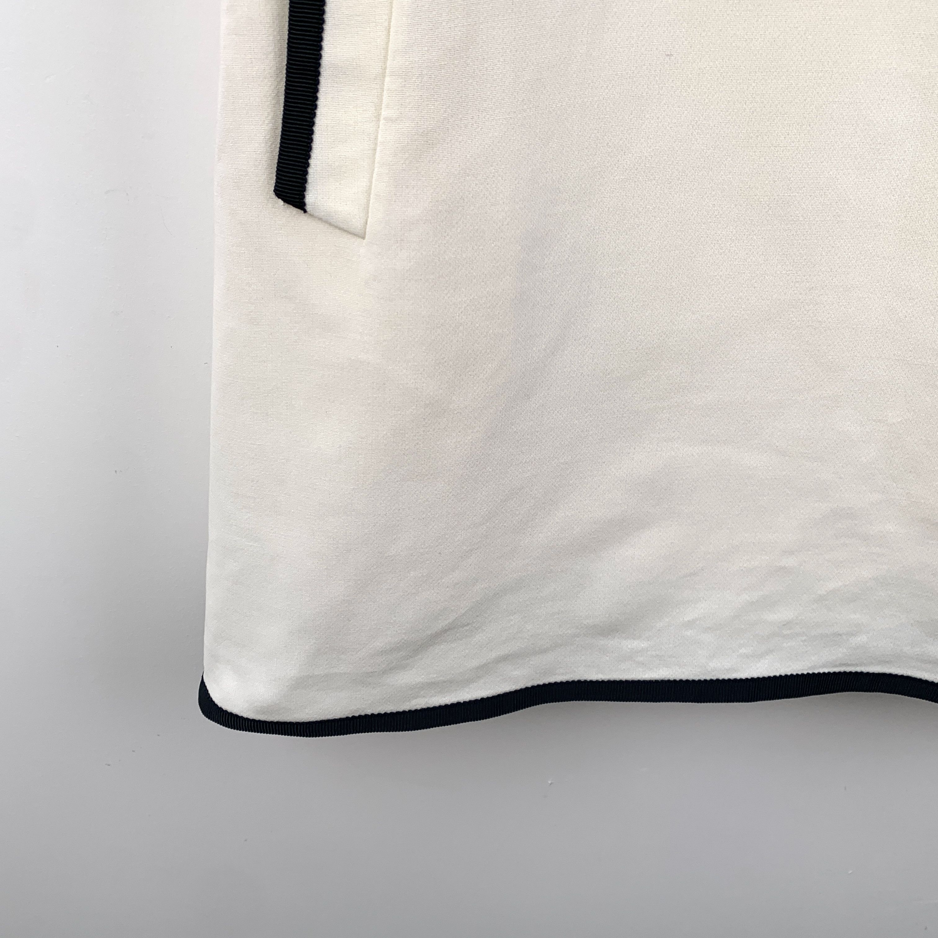 Thom Browne Thom Browne Tee – Off-White Cotton Crewneck (Size 42) Size M / US 6-8 / IT 42-44 - 6 Thumbnail